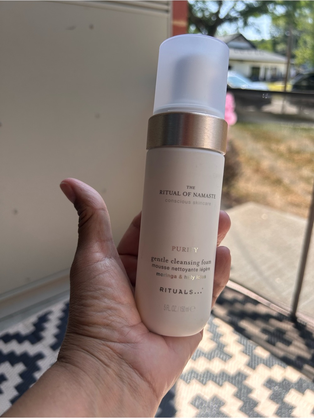 Rituals The Ritual of Namaste Purify Gentle Cleansing Foam — White